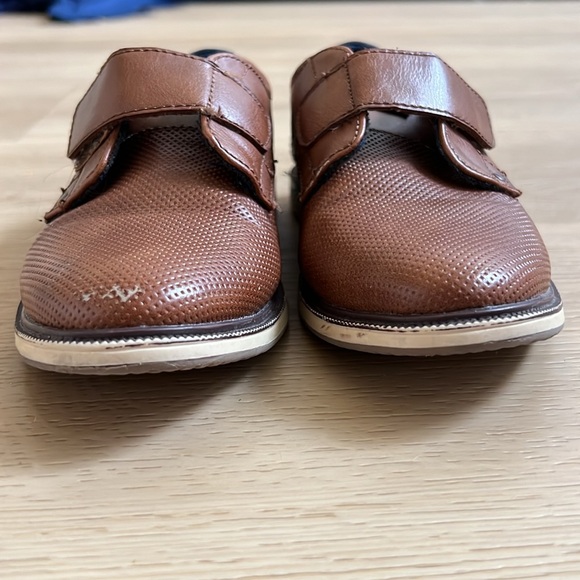 Boys dress shoes in warm brown with Velcro strap - Picture 3 of 5